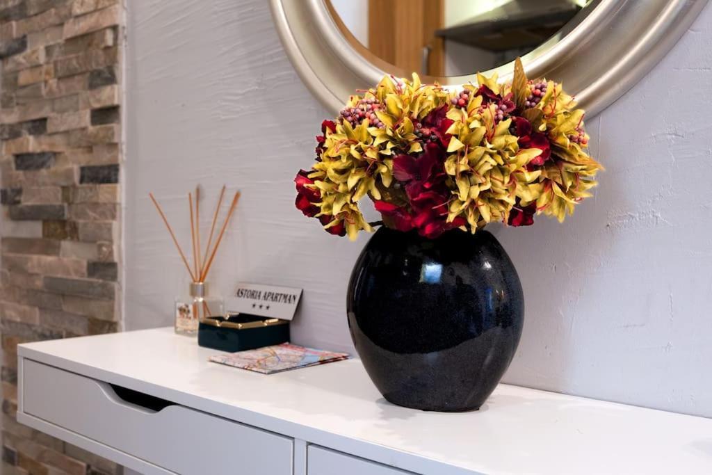 Astoria Apartment บูดาเปสต์ ภายนอก รูปภาพ